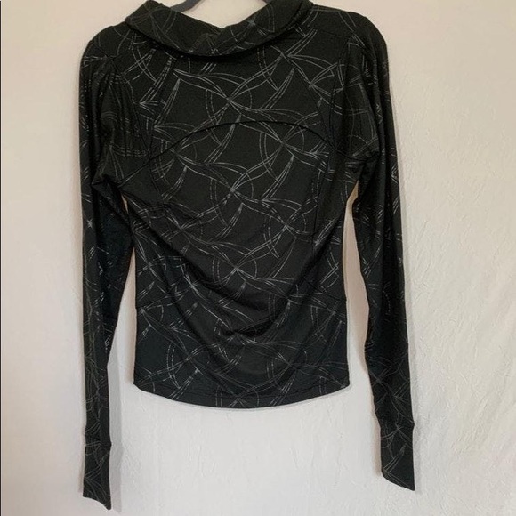 Pullover - Picture 2 of 3